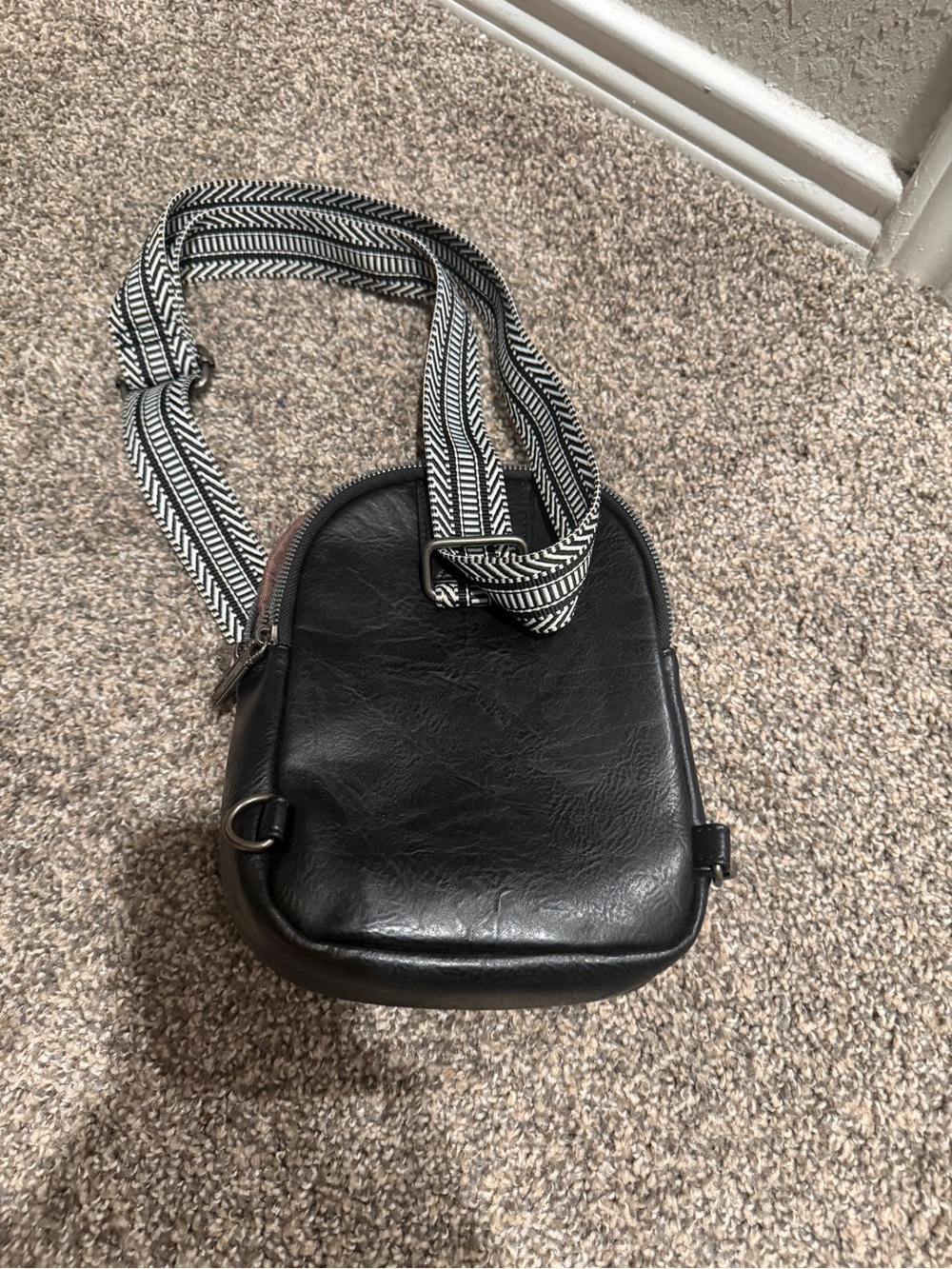Wrangler crossbody bag - Picture 2 of 2